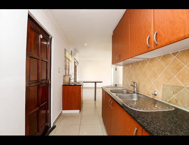 3 BEDROOM SECTIONAL TITLE FOR SALE IN MORNINGSIDE